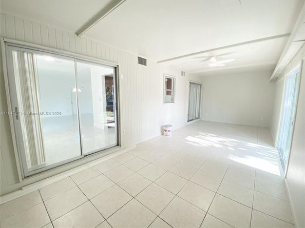 7805 NW 67th Ave, Tamarac FL 33321