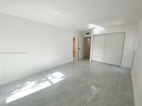 7805 NW 67th Ave, Tamarac FL 33321