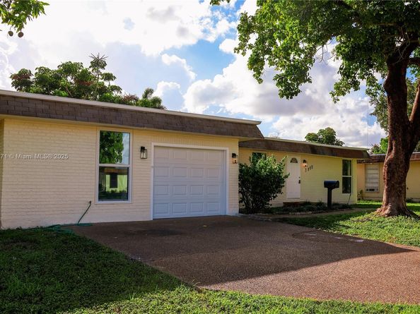 7805 NW 67th Ave, Tamarac FL 33321