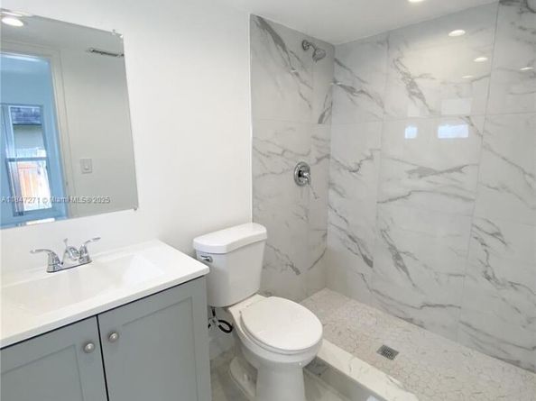 7805 NW 67th Ave, Tamarac FL 33321