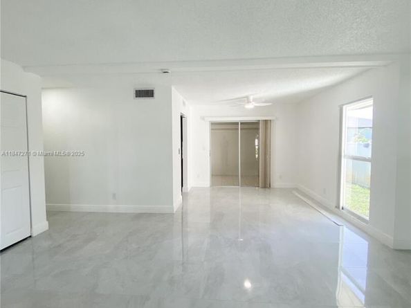 7805 NW 67th Ave, Tamarac FL 33321