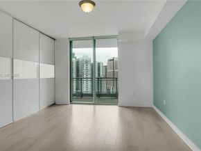 90 SW 3rd St 3003, Miami FL 33130