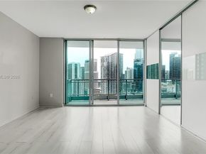 90 SW 3rd St 3003, Miami FL 33130