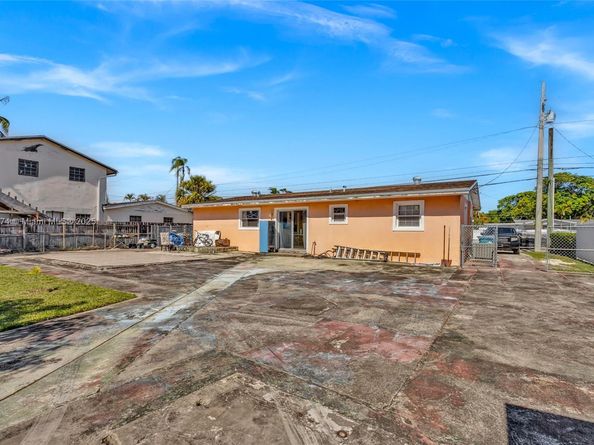 17210 NW 47th Ave, Miami Gardens FL 33055