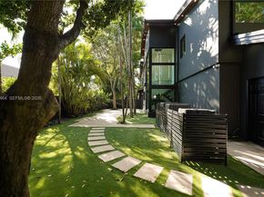 7765 SW 57th Ter, Miami FL 33143