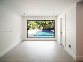 7765 SW 57th Ter, Miami FL 33143