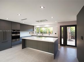 7765 SW 57th Ter, Miami FL 33143