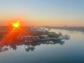 8530 Byron Ave 505, Miami Beach FL 33141