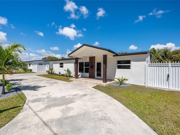 9361 SW 16th St, Miami FL 33165