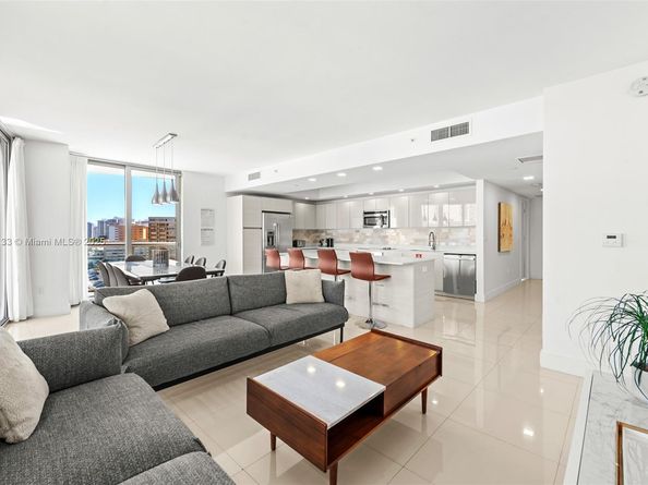 2600 E Hallandale Beach Blvd T1001, Hallandale Beach FL 33009