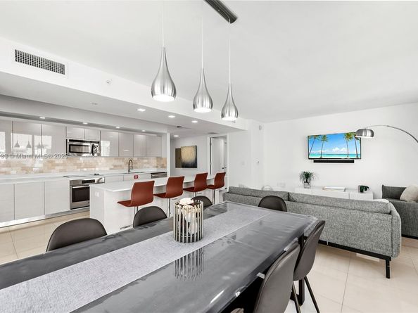 2600 E Hallandale Beach Blvd T1001, Hallandale Beach FL 33009