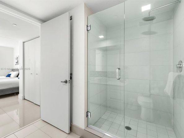 2600 E Hallandale Beach Blvd T1001, Hallandale Beach FL 33009