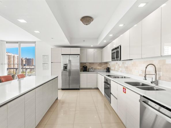 2600 E Hallandale Beach Blvd T1001, Hallandale Beach FL 33009