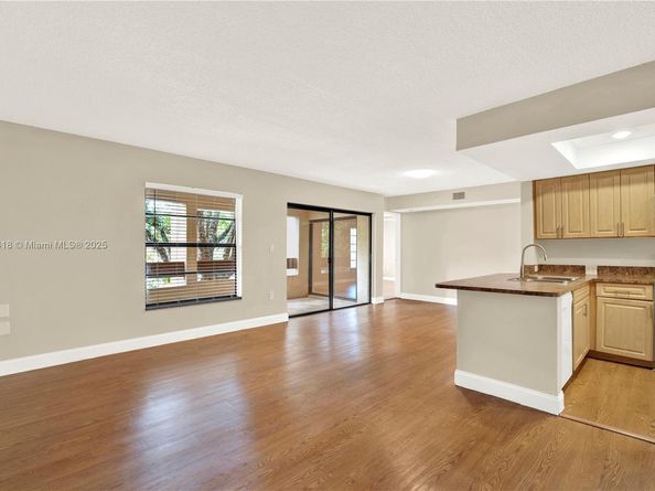 9255 SW 125th Ave 310R, Miami FL 33186