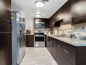 1850 W 56th St 2207, Hialeah FL 33012