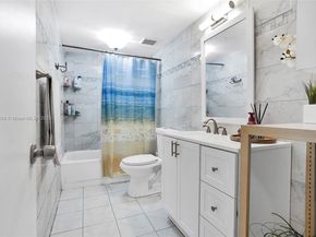 1850 W 56th St 2207, Hialeah FL 33012