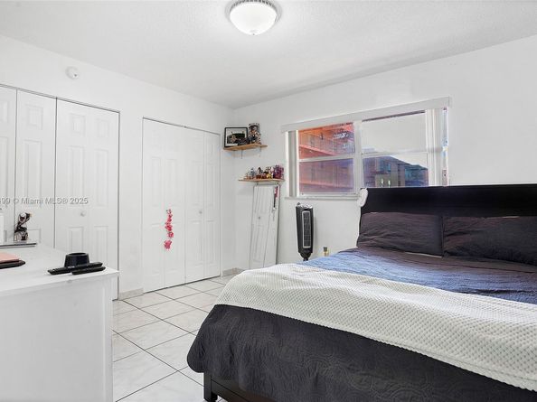 1850 W 56th St 2207, Hialeah FL 33012