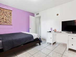 1850 W 56th St 2207, Hialeah FL 33012