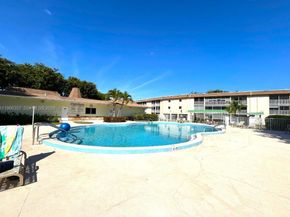 400 W Village Green Cir W 216, Palm Springs FL 33461