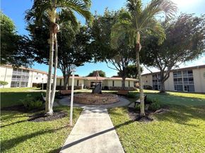 400 W Village Green Cir W 216, Palm Springs FL 33461