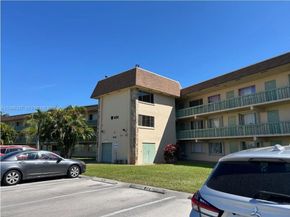 400 W Village Green Cir W 216, Palm Springs FL 33461