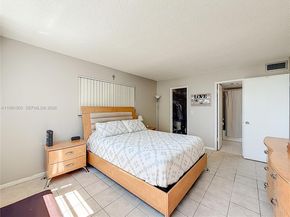 400 SE 10th St 218, Deerfield Beach FL 33441