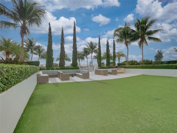 3000 Coral Way 715, Miami FL 33145