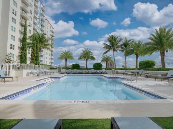 3000 Coral Way 715, Miami FL 33145