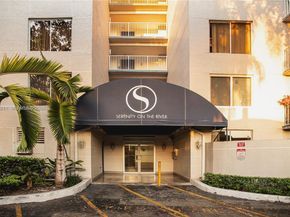 1740 NW N River Dr 614, Miami FL 33125