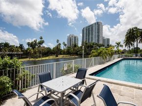 1740 NW N River Dr 614, Miami FL 33125