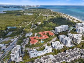 55 Ocean Lane Dr 1031, Key Biscayne FL 33149