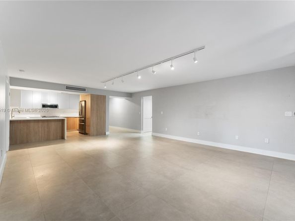 55 Ocean Lane Dr 1031, Key Biscayne FL 33149