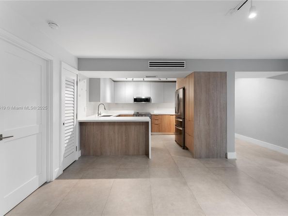 55 Ocean Lane Dr 1031, Key Biscayne FL 33149