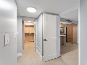 55 Ocean Lane Dr 1031, Key Biscayne FL 33149