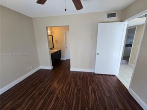 9461 Evergreen Pl 305, Davie FL 33324