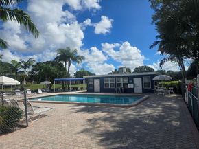 9461 Evergreen Pl 305, Davie FL 33324