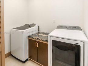 1620 Mckinley St, Hollywood FL 33020