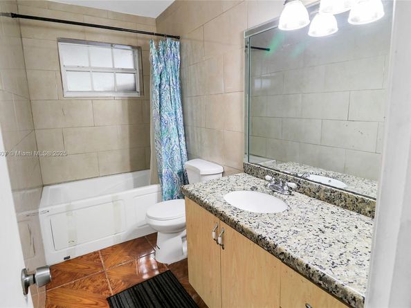 115 NE 213th St, Miami Gardens FL 33179