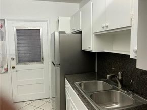 2309 Park Ln 304, Hollywood FL 33021