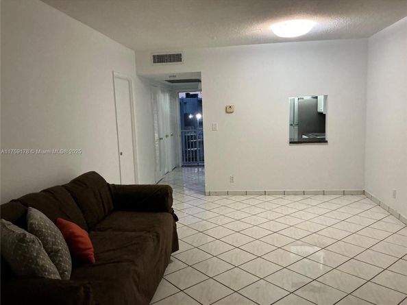 2309 Park Ln 304, Hollywood FL 33021