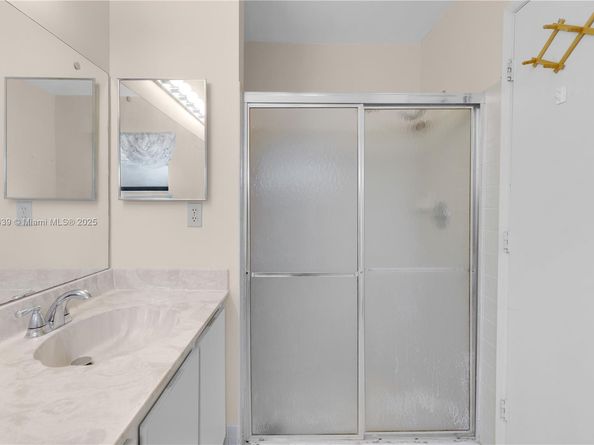 3131 NW 106th Ave, Sunrise FL 33351