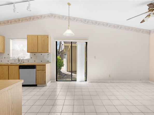 3131 NW 106th Ave, Sunrise FL 33351