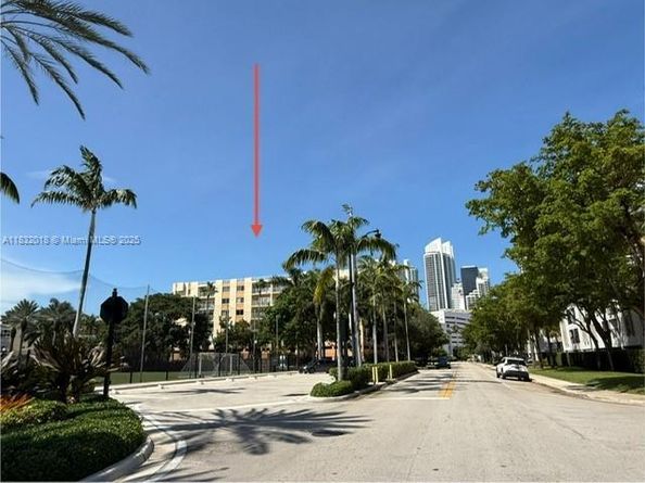 200 178th Dr 409, Sunny Isles Beach FL 33160