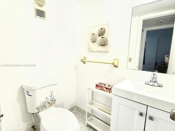 200 178th Dr 409, Sunny Isles Beach FL 33160