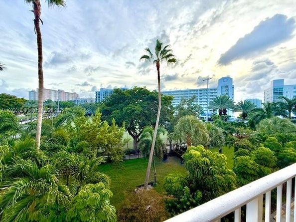 200 178th Dr 409, Sunny Isles Beach FL 33160