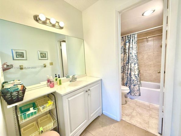 200 178th Dr 409, Sunny Isles Beach FL 33160