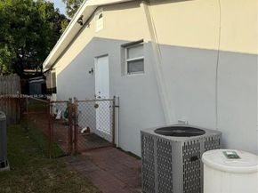 7909 Shalimar St, Miramar FL 33023