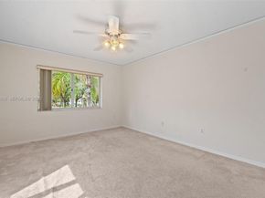 10252 NW 52nd Ter, Doral FL 33178