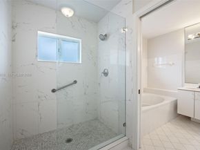 10252 NW 52nd Ter, Doral FL 33178