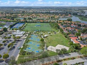 10252 NW 52nd Ter, Doral FL 33178